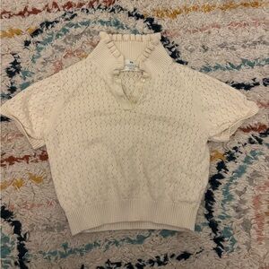 ✨5/$30✨H&M Cream Knit Blouse with Button Detail